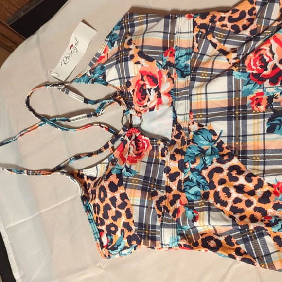 Floral and Leopard Print Swimming Suit - Picture 2 of 8